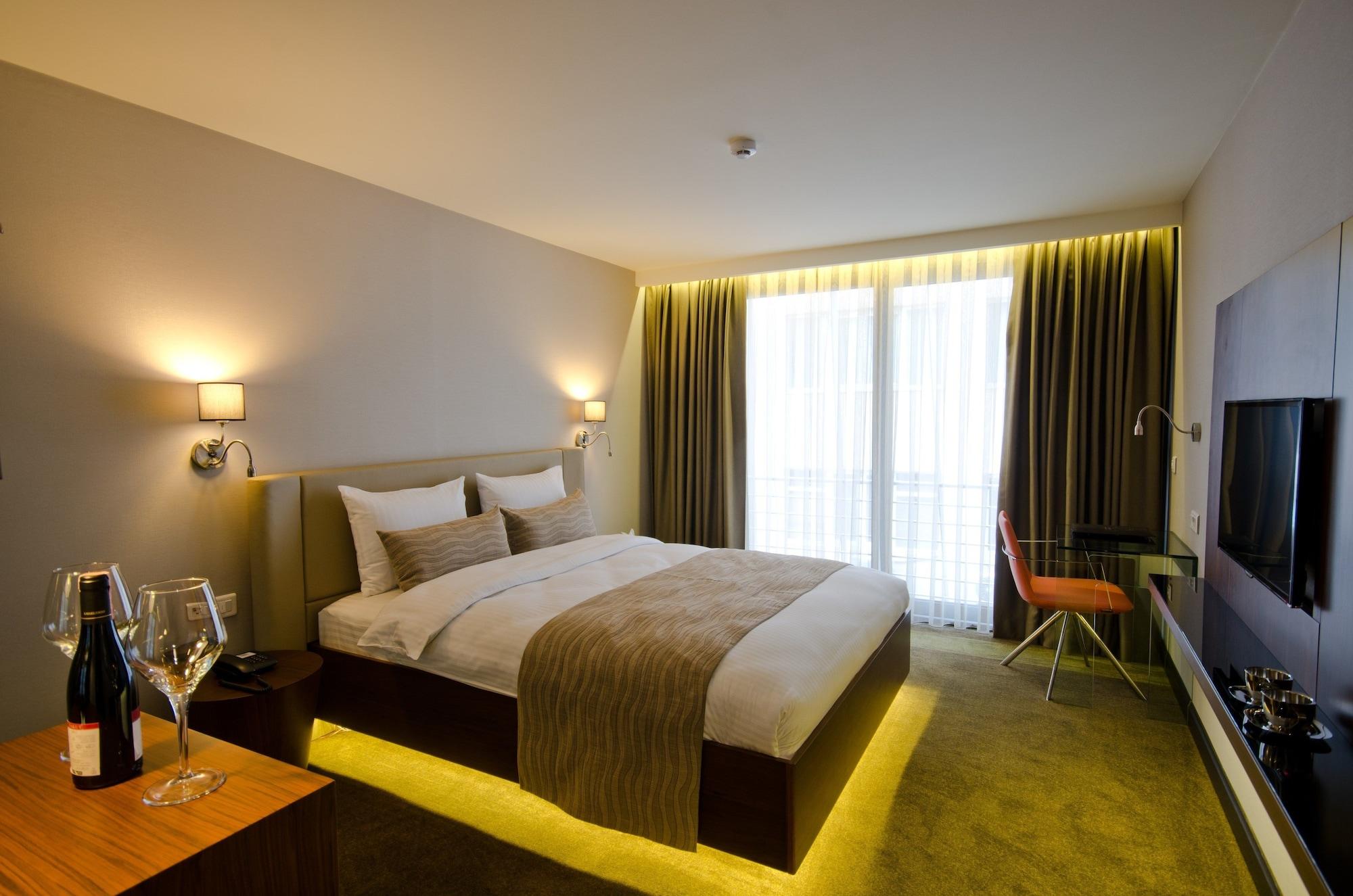 Inncity Hotel Nisantasi Estambul Exterior foto